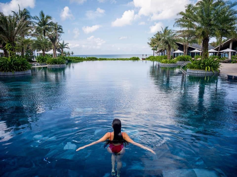 Marina Resort Waterfront Minh Phu Quoc Beach Swimming Pool Exteriör bild